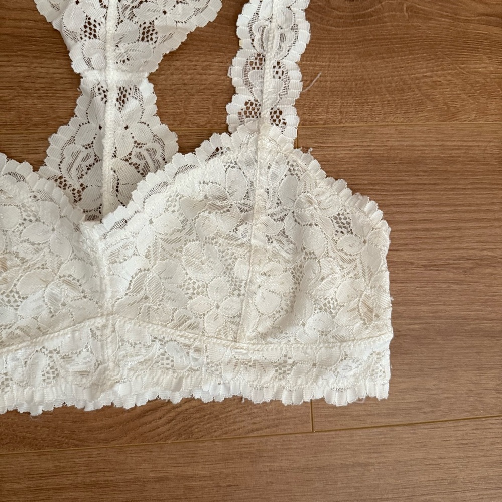 Lace Racerback Bralette - Picture 3 of 15